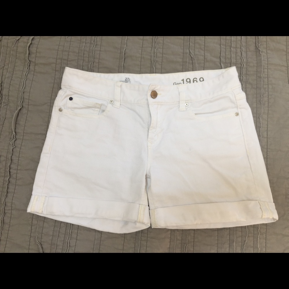 White GAP Shorts